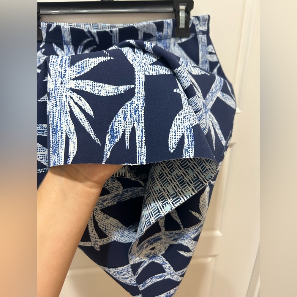 J. Mclaughlin Patterned Reversible Stretch Skirt - image 4